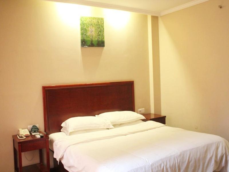 Greentree Inn Henan Kaifeng Gulou Square Express Hotel Екстериор снимка